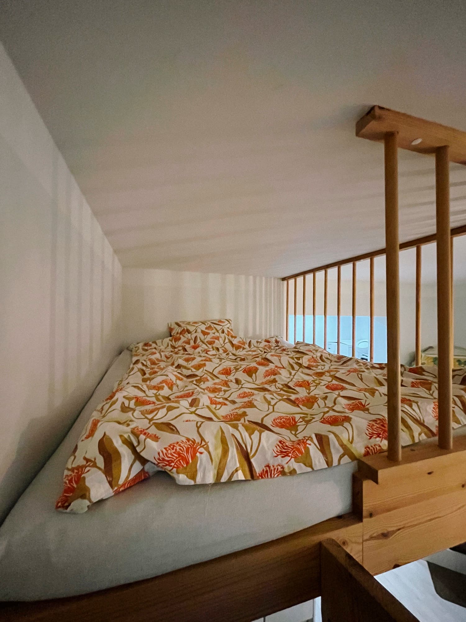 Sleeping loft